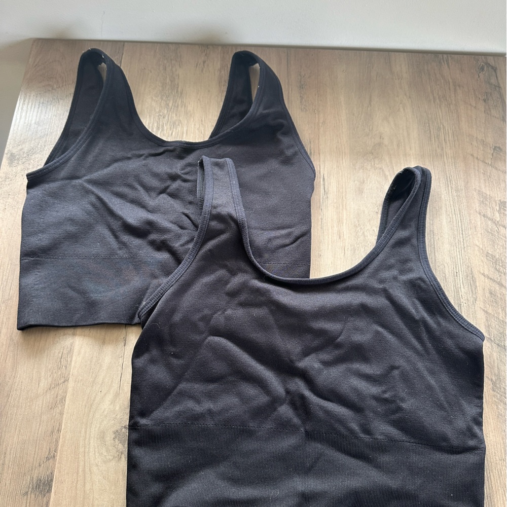 Set of 2 Workout Tops/Longline Sports Bra Black